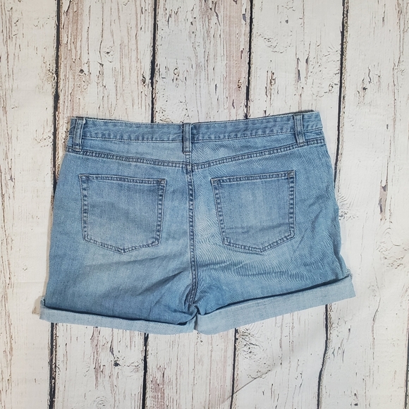 ana denim shorts *LAST CHANCE* - Picture 5 of 7
